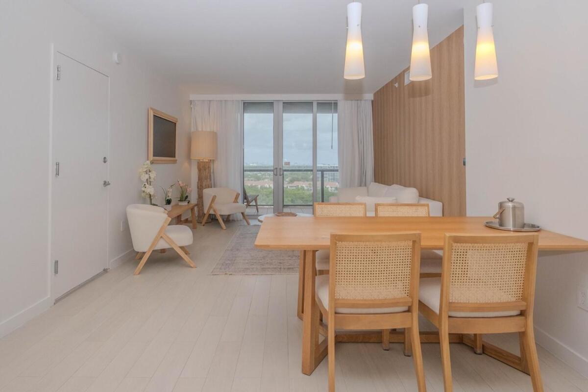 Ferienwohnung 2B 2B Luxury Ocean Views Apt In Hallandale Beach Exterior foto